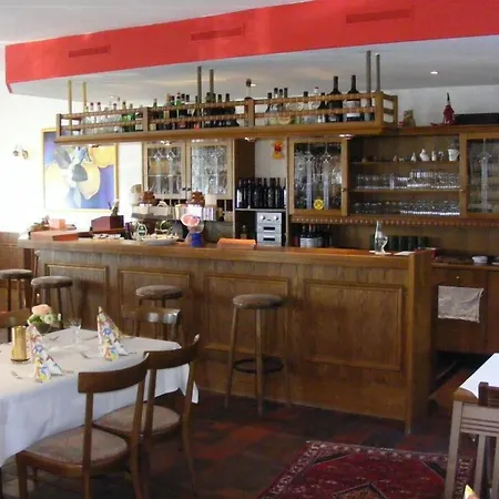 Отель Kautz Камен